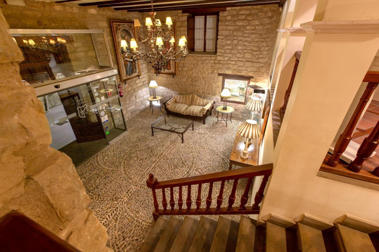 Palacio De Pujadas เบียนา ภายนอก รูปภาพ